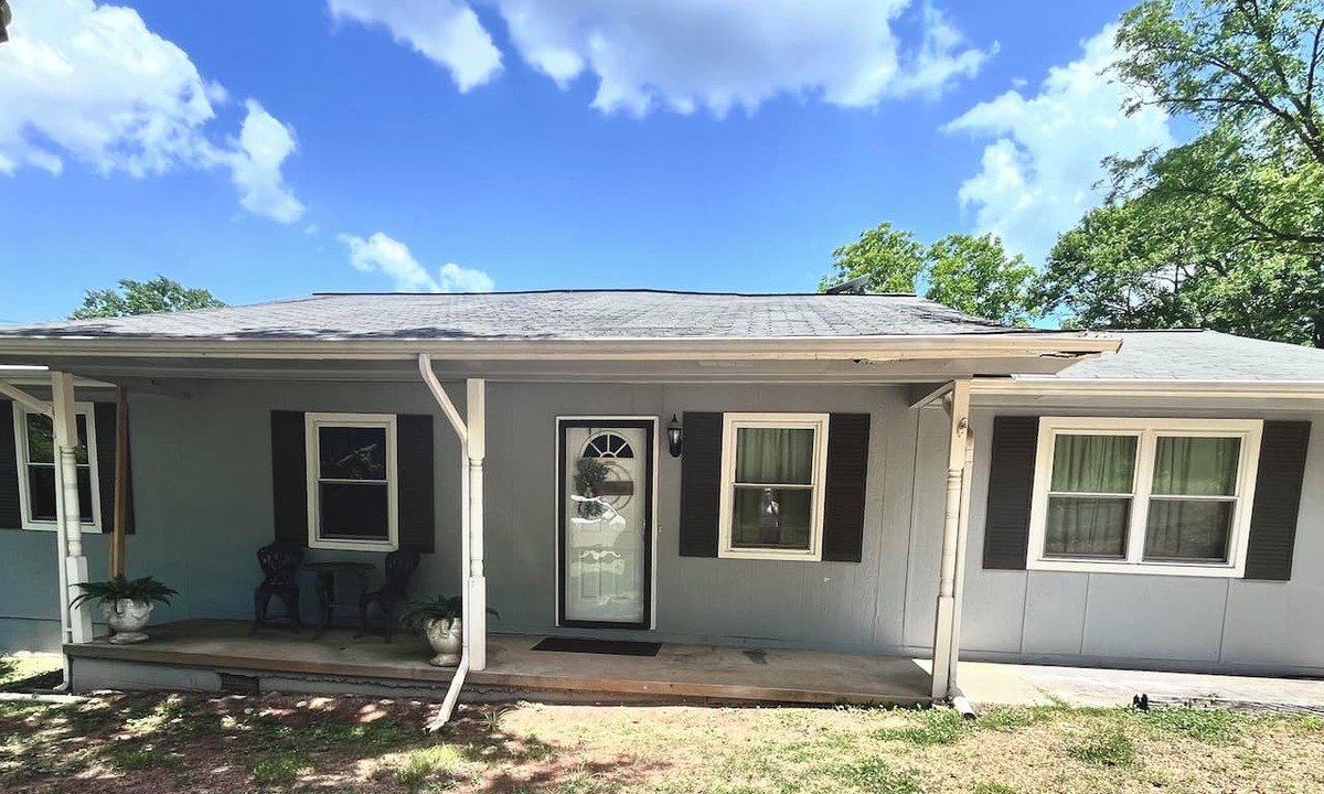 Piedmont Bed & Breakfast | 3-bedroom 2- bath airb&b in peaceful Piedmont one block from Chief Ladiga Trail