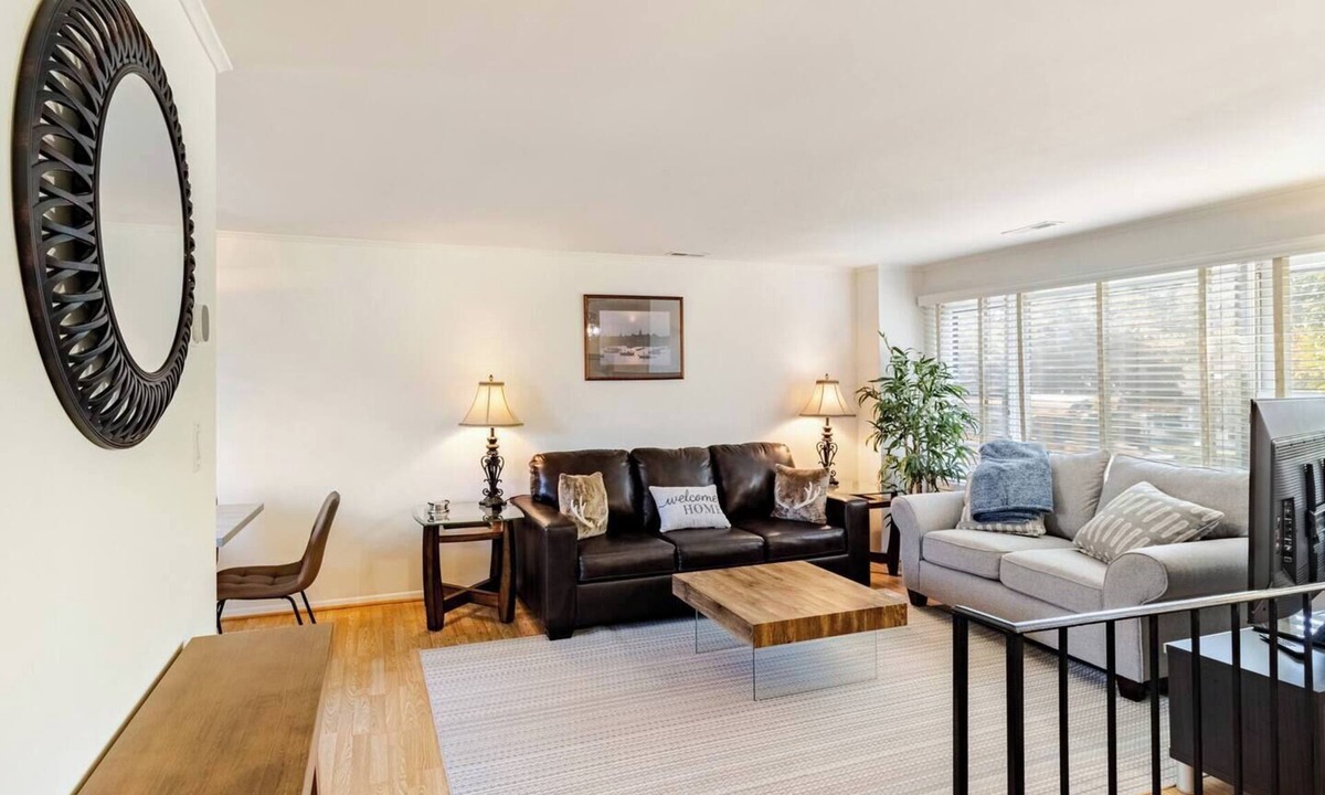 Eastport House | 5 bedroom house with EV charger Near Downtown Annapolis