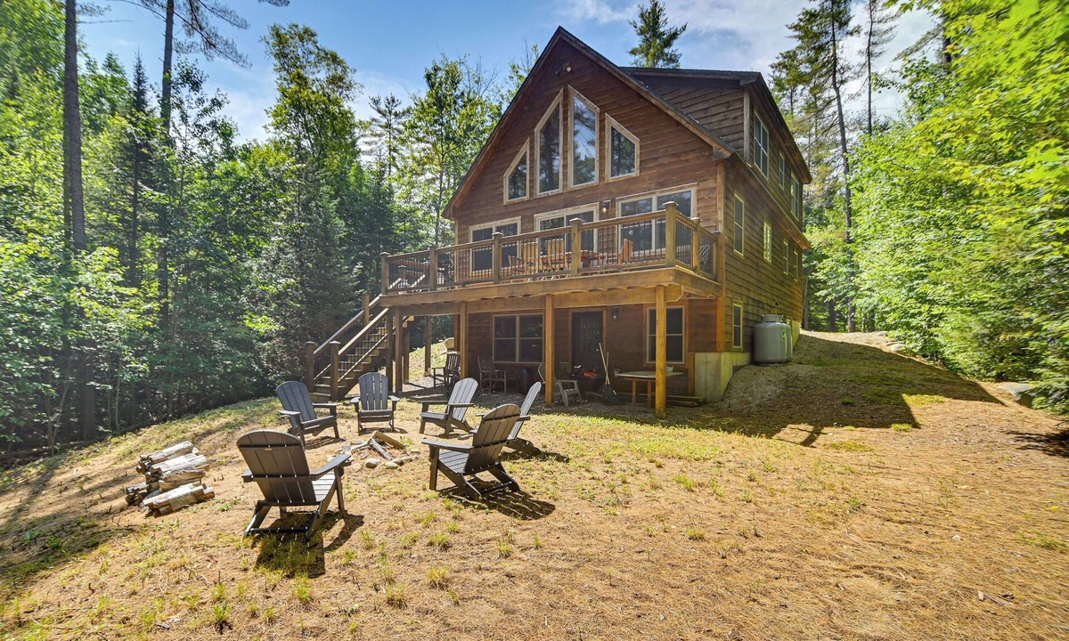 Bethel Cabin | 7 Mi to White Mountain NF - Woodsy Bethel Cabin!