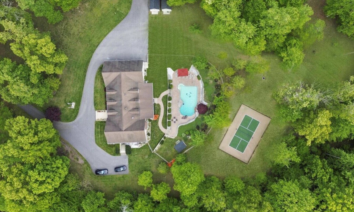 Davidsonville House | 8,000 Sq Ft Luxury Estate Near Annapolis | Sleeps 32 | Pool, Theater & Pickleball