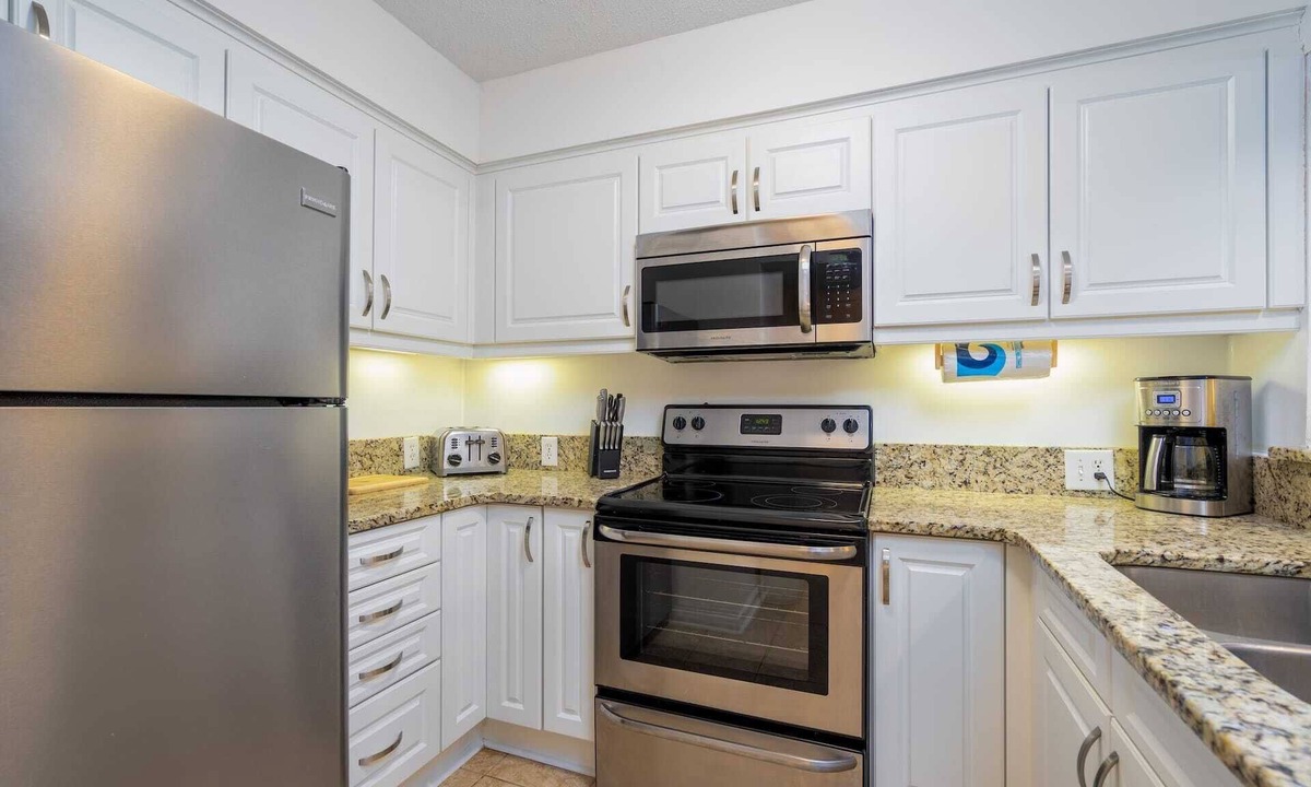 Arcadian Shores Condo | Beautiful 1 Bedroom Condo at Laurel Court at Kingston Plantation - 305