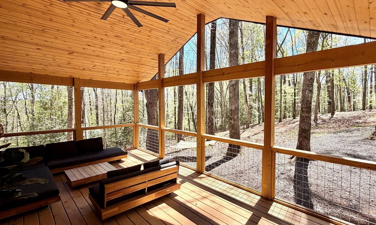 Helen House | Best Outdoor Escape for Families in GA Mountains with Treehouse