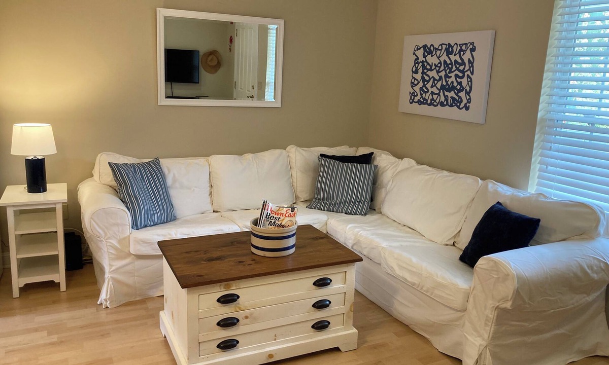 Kennebunkport Condo | Cheerful Resort condo near beautiful Goose Rocks Beach; indoor & outdoor pools