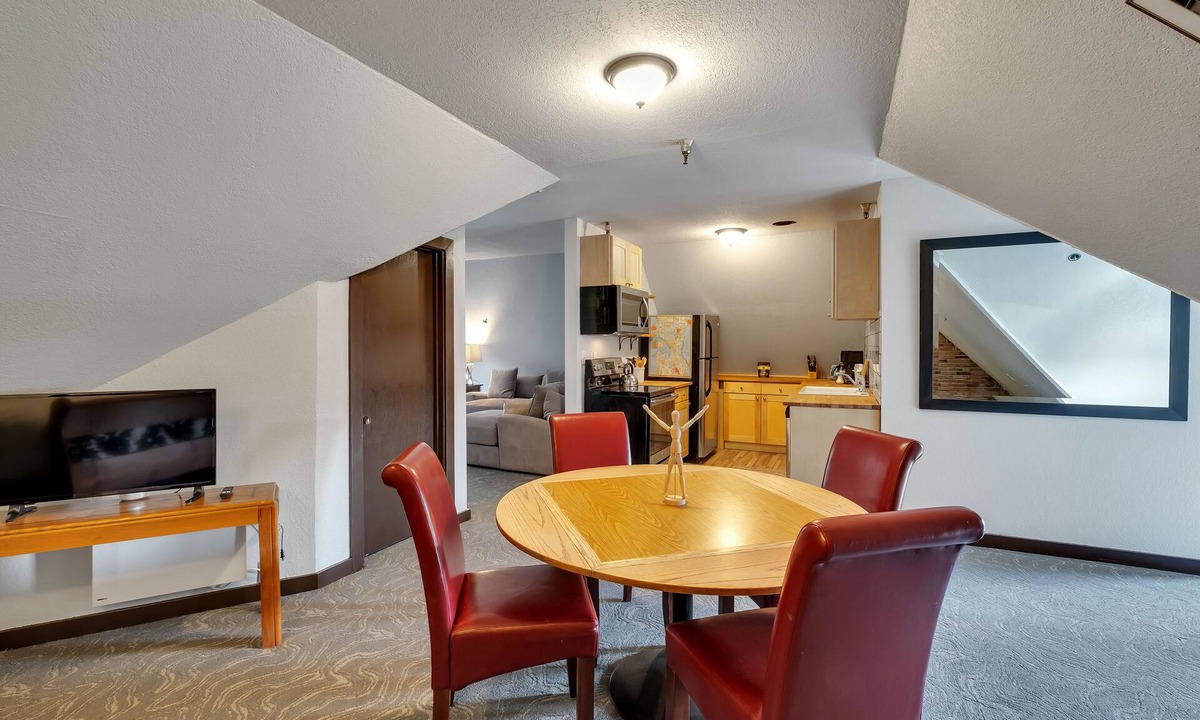 University District Hotel | College Inn Hotel