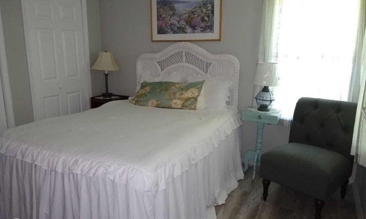Milbridge House | Cozy Milbridge Country Home
