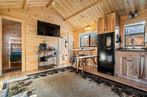 Bethel House | Cozy ski cabin #3, 3 beds