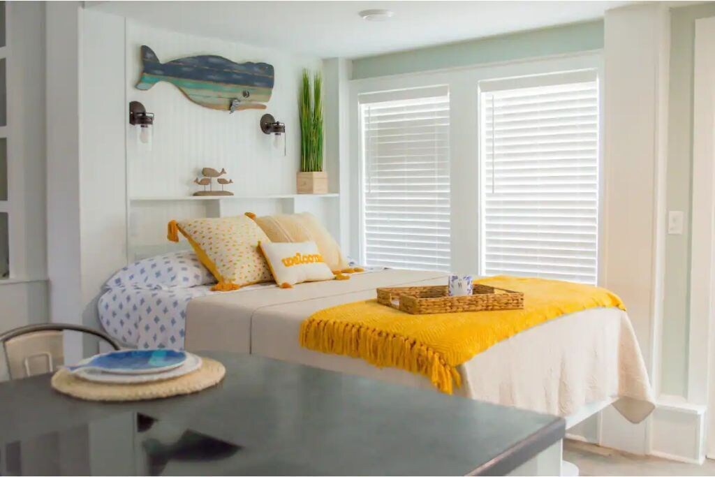 Harkers Island Resort | Cozy waterfront retreat with lighthouse view.