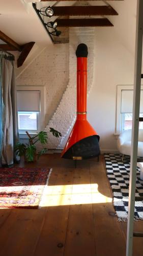 Honey Brook Apartment | Creative Private Attic 1br Suite
