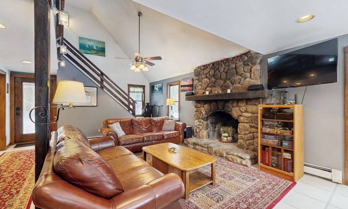 Birch Hill House | Dog friendly mountain view home in great location w/large yard