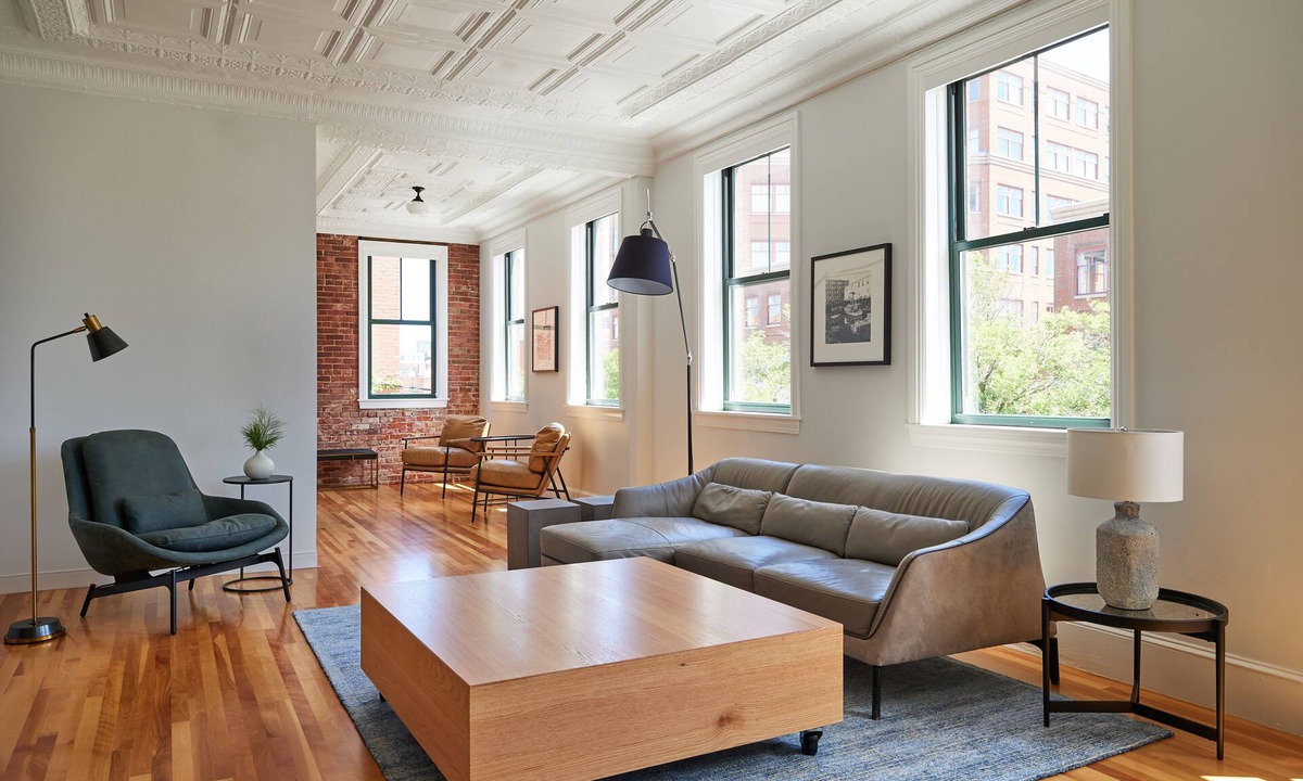 Old Port Condo | Exquisite 3-Bedroom Urban Home in the Old Port