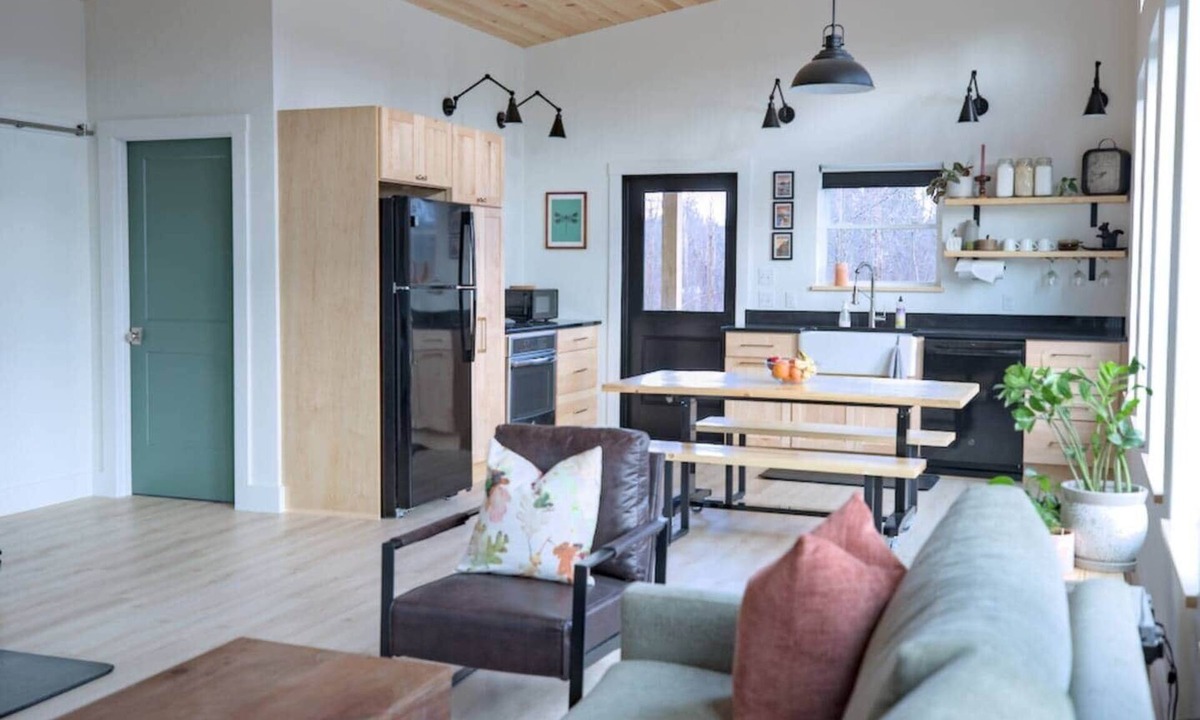 Jackson Cabin | Forest Cabin w/Stunning Wall of Windows