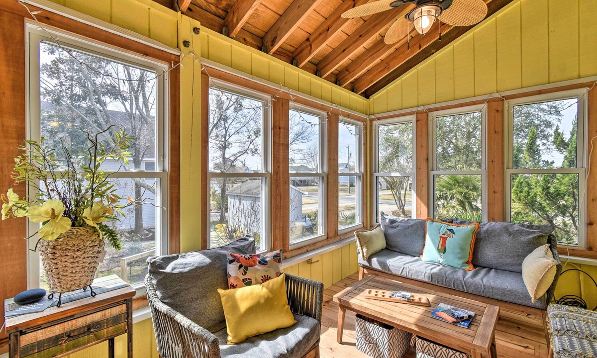 Colington Harbour House | High-End Canal Front Paradise in Kill Devil Hills
