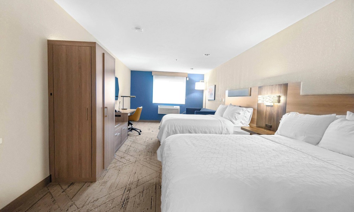 Midvale Hotel | Holiday Inn Express Salt Lake City South - Midvale by IHG