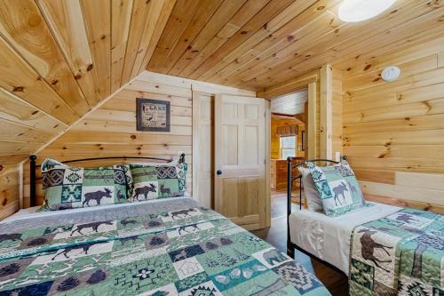 Greenville Junction House | Lakeview Getaway - Trailer Parking, Walk to Ramp, Dogs Welcome & High-Speed WiFi