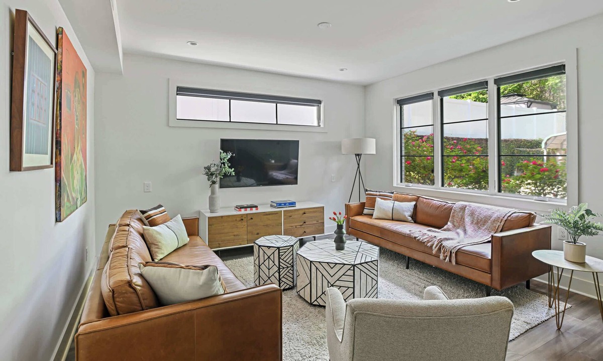 Poncey-Highland Apartment | Le Venture