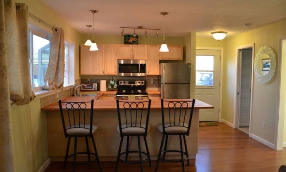 Woodstock House | Light and bright family-friendly cottage