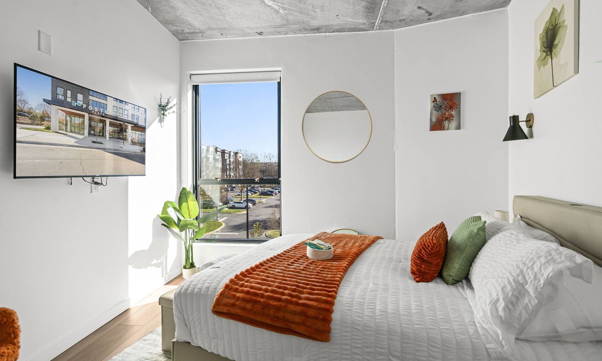 Charlotte Apartment | Luxury 2BR South End Uptown Charlotte/Walkable/Gym/W/D/WiFi