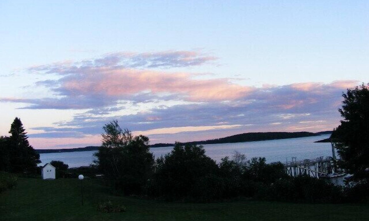 Pleasant Point Cabin | Maine Mid Coast Cabin with Spectacular View