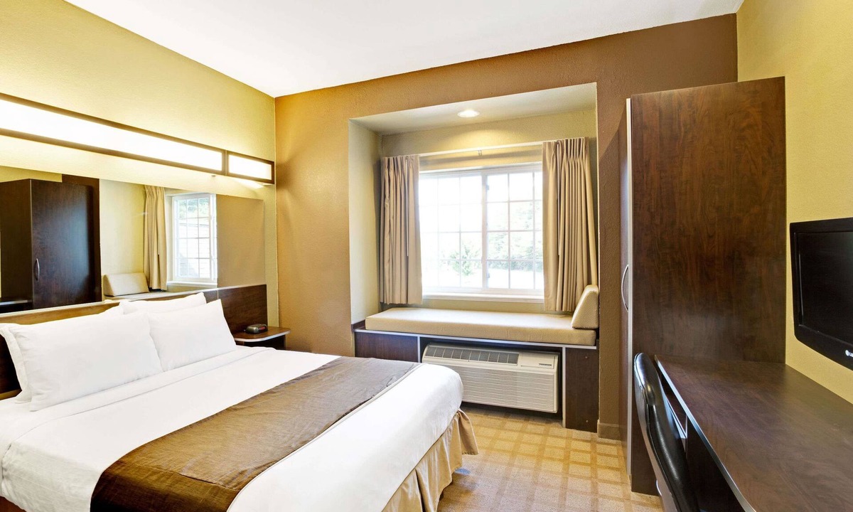 Bryson City Hotel | Microtel Inn & Suites by Wyndham Bryson City