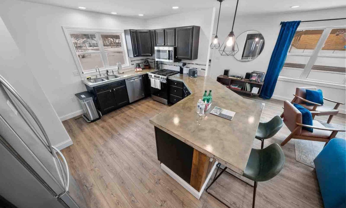 Elkhart House | Modern 3BR/2BA Home | 5m DT Elkhart | 30m ND