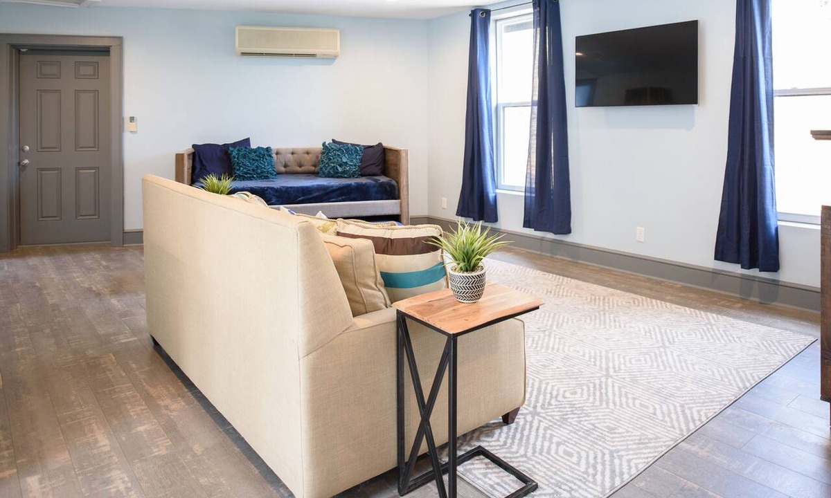 Northside Apartment | Northshore Studio Apartment - Full space