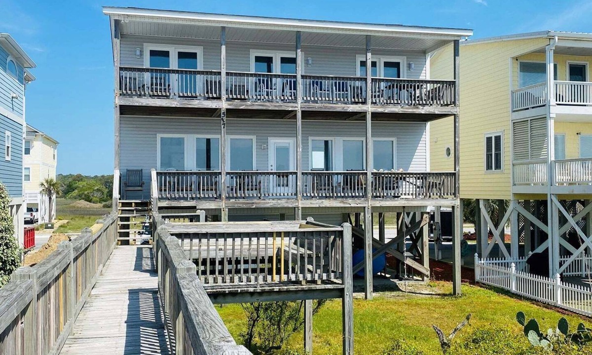 Holden Beach House | Oceanfront bliss awaits at Our Sand Dune, a spacious 5-bedroom retreat in Holden Beach.