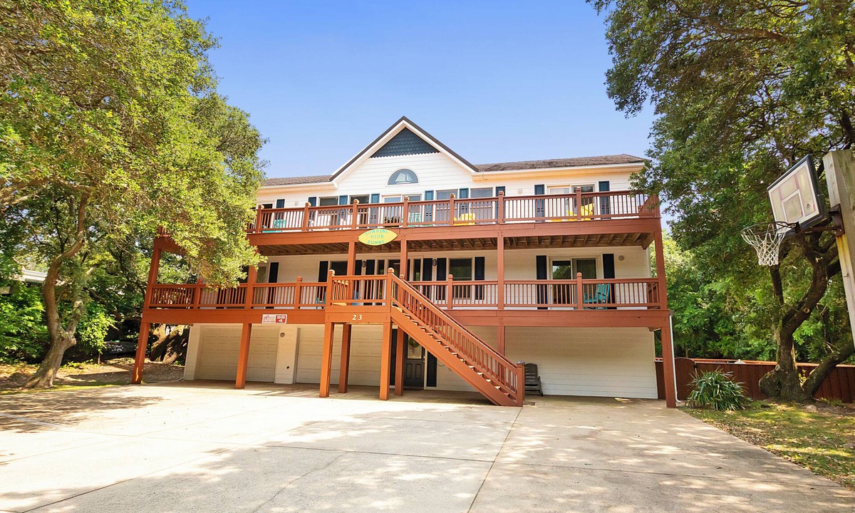 Southern Shores House | Oceanside, Private Pool, Golf Cart, Bar, Hot Tub, Rec Rm, SS4, Sunning Your Bunns