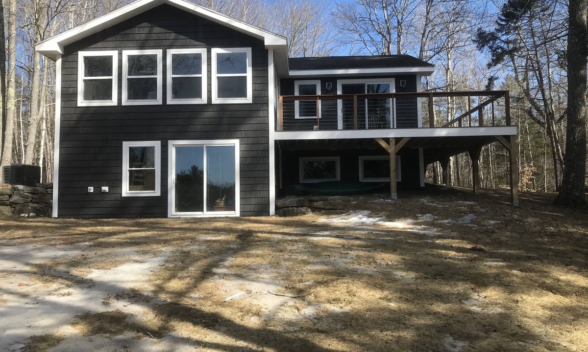Nobleboro House | “Otter Getaway” Cozy Damariscotta Lake Year Round Cottage