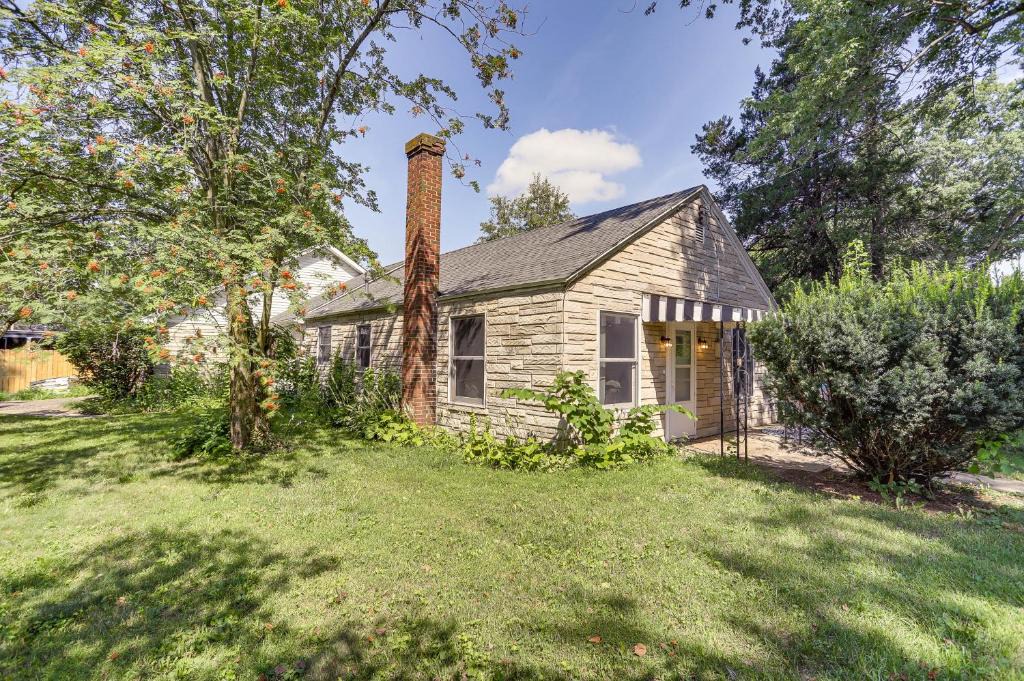 Hudson Lake House | Peaceful Grams Lake Stay Near Notre Dame