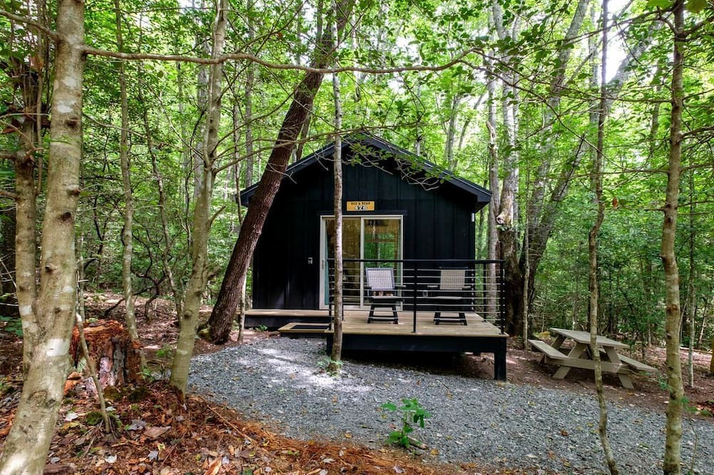 Balsam Grove Cabin | Pisgah Forest Retreat: Cozy Cabin Blending Comfort and Luxury for Glampers, NC