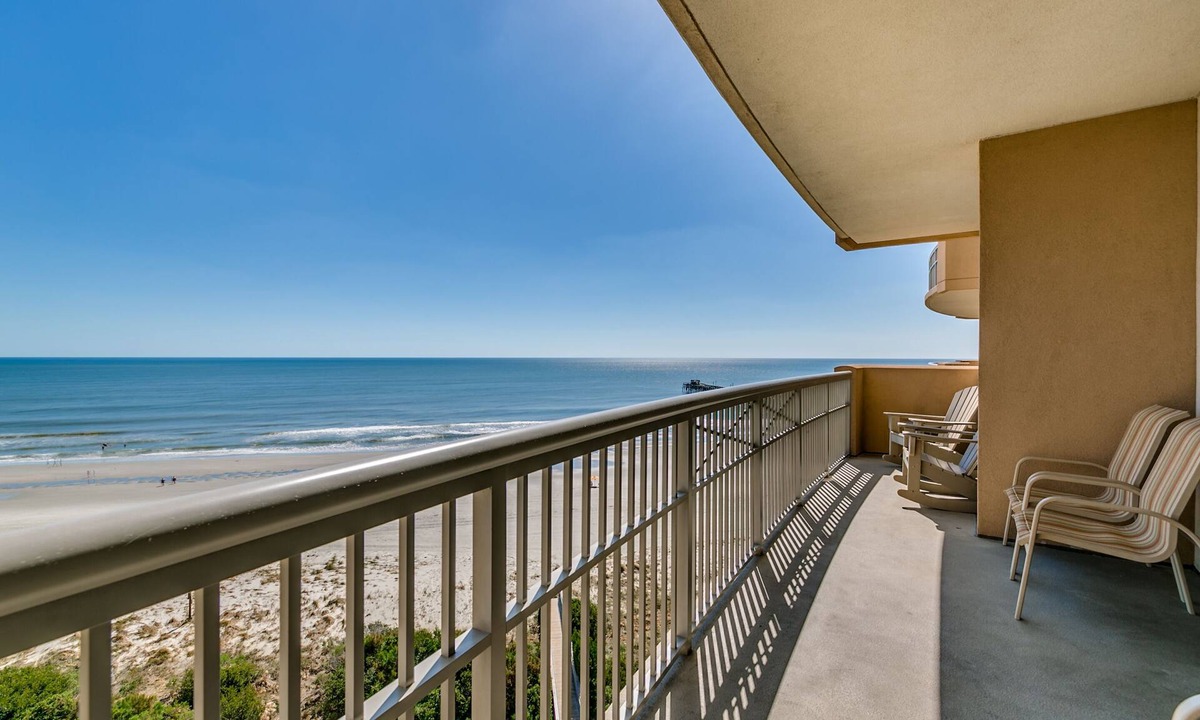 Arcadian Shores Condo | REDUCED FALL PRICES: ALL SEPTEMBER WEEKS 1800D; OCTOBER 1750D; NOVEMBER 1500D.