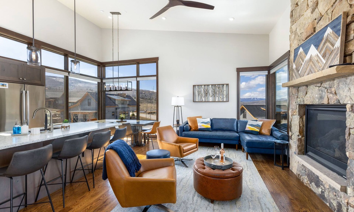 Silverthorne House | Sky Aspen Chalet. 3 BR, 3 Bath Single Fam- Amenities! Views!