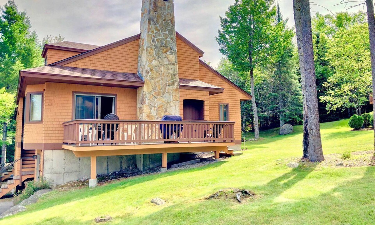 Bretton Woods Cabin | Slopeside Bretton Woods Resort Cottage for Families