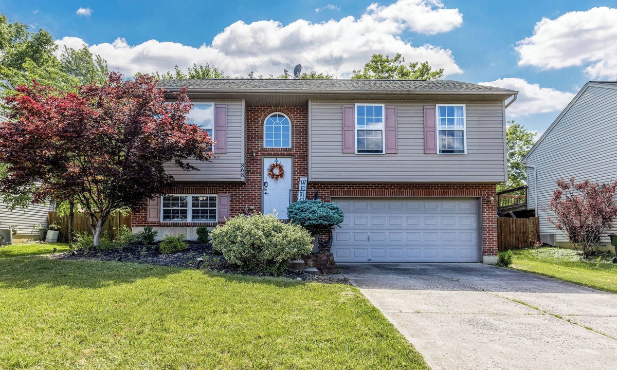 Elsmere House | Spacious 3BR Stay, Work-Ready, Family & Crew Friendly, min. 3 Months Preferred