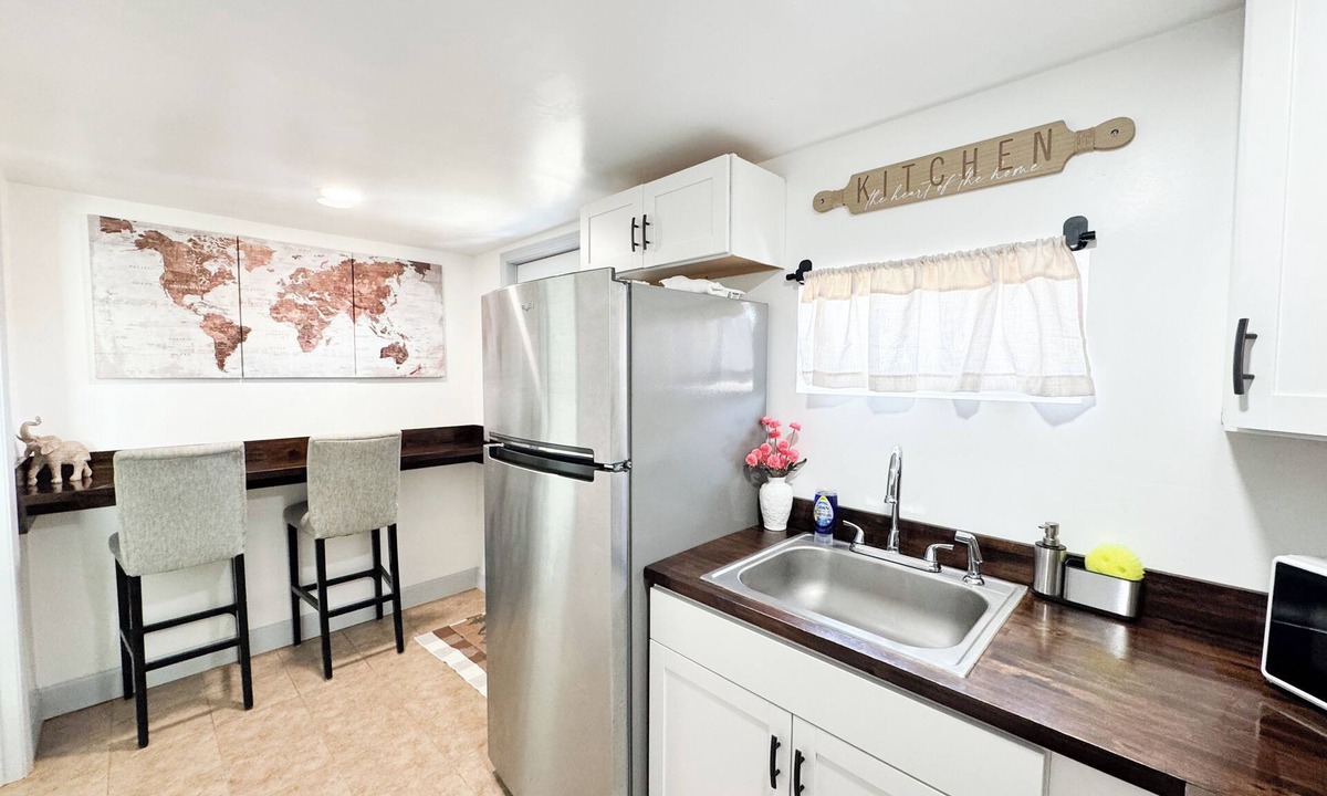 Asheboro Cottage | Stay at the Cottage by the Zoo just 2 miles from the NC Zoo