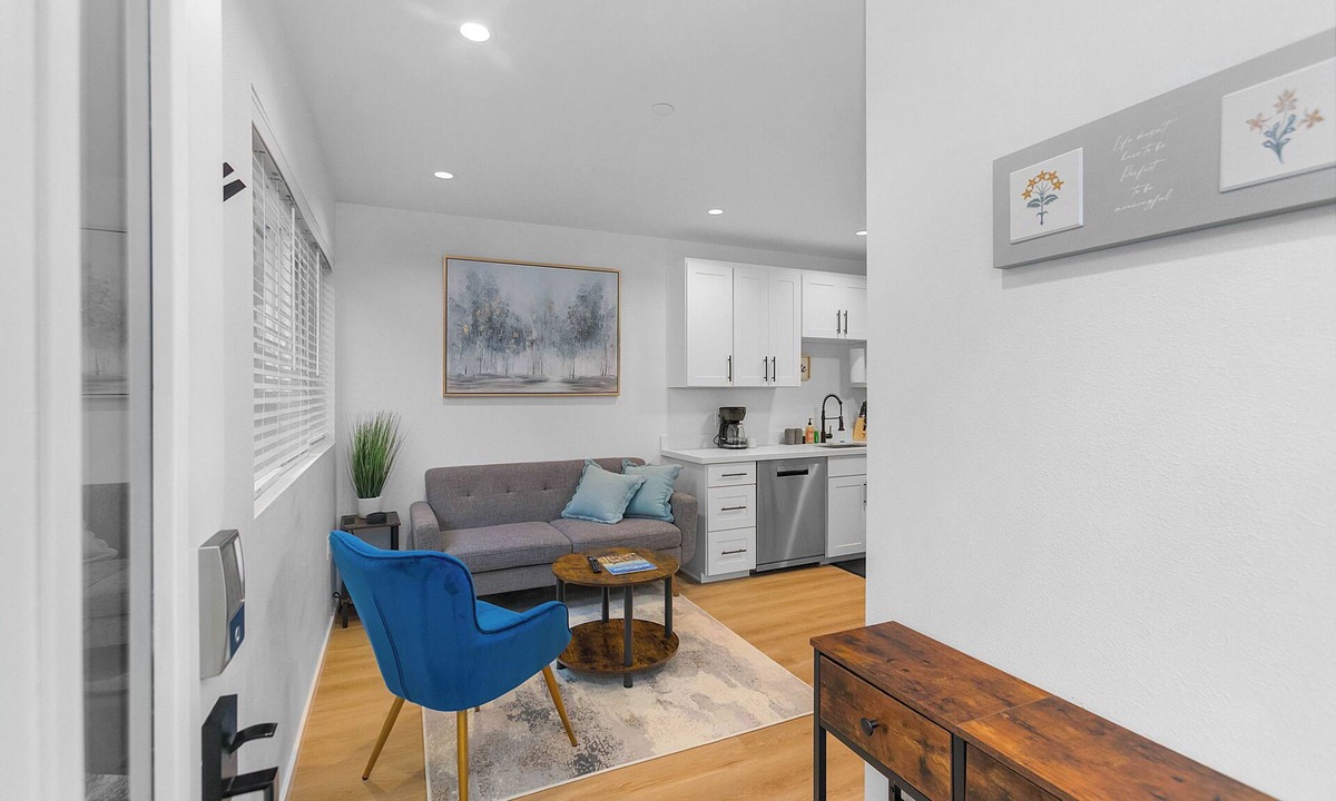 Atlantic Apartment | The Cloudbreak Townhome