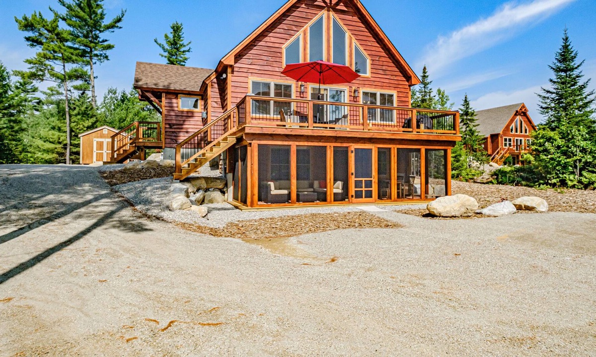 Bethel Ski Chalet | The Granite Chalet - Newly constructed Chalet close to downtown Bethel, short drive to Sunday River