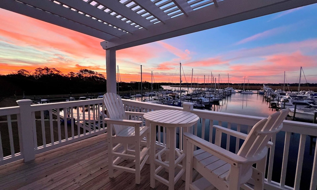 Southport Condo | The Inn at South Harbor - Waterfront Condo : Sunrise and Sunset Views : Marina