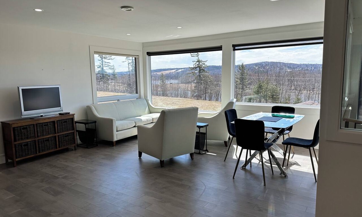 Keswick Ridge Apartment | This beautiful overlooking the River Valley equipped with gorgeous home office!