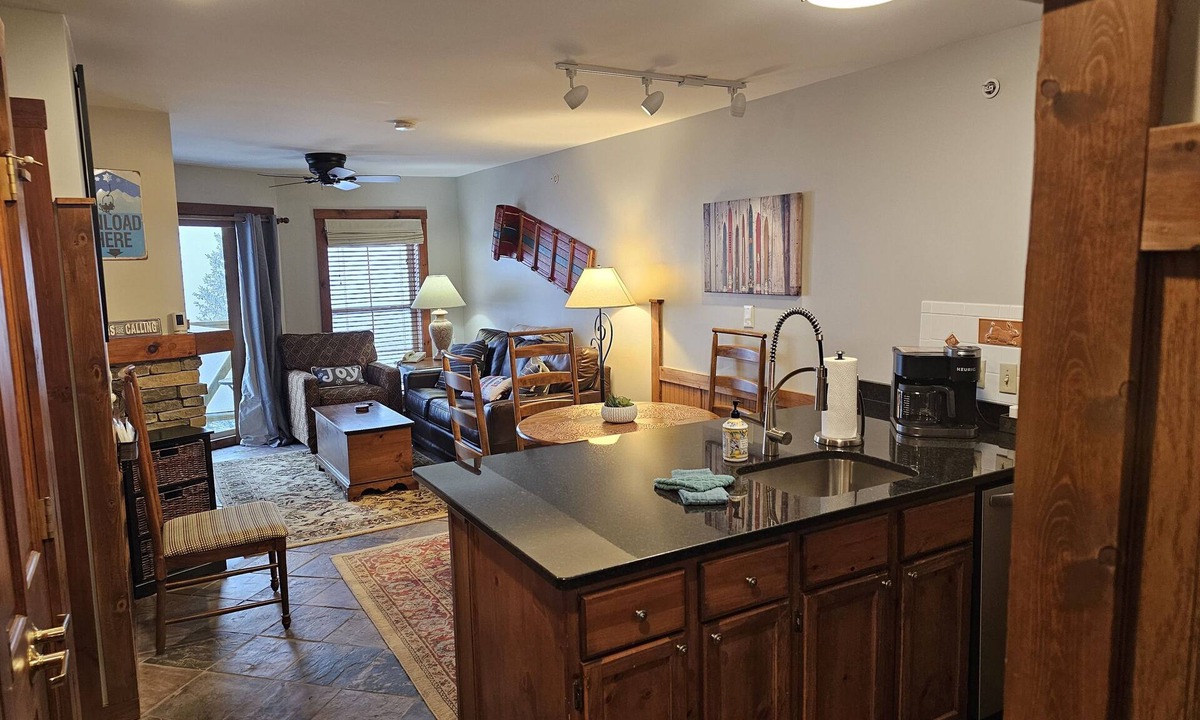 Edray Condo | TOP FLOOR IN RIMFIRE/VILLAGE! NEVER RENTED BEFORE JULY 2022 2 BEDROOMS SLEEPS 8!