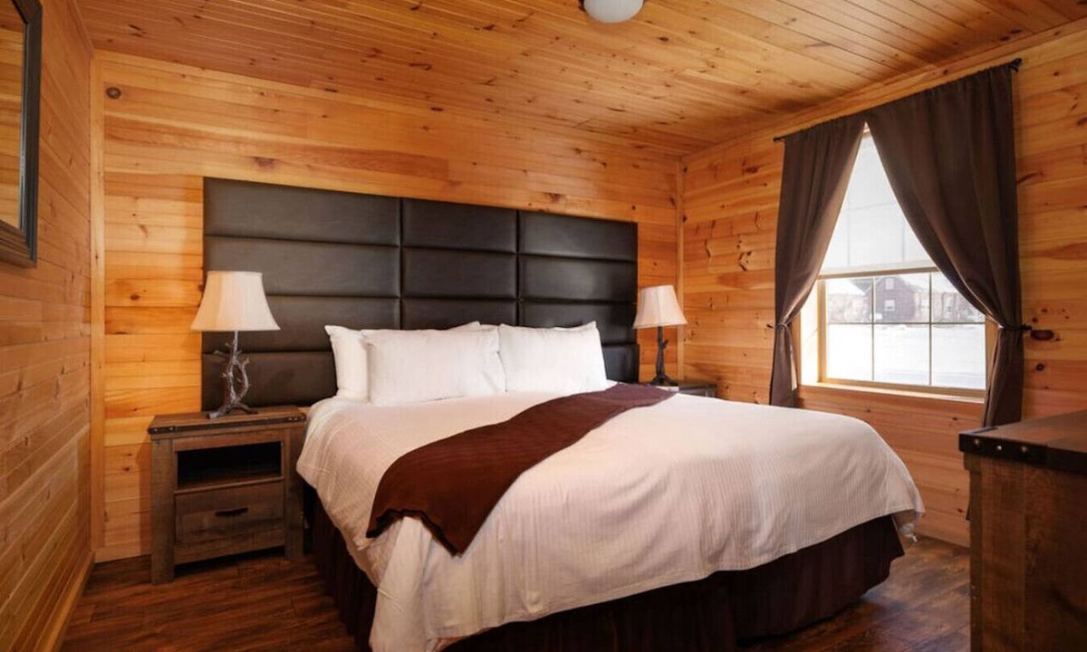 Bethlehem Cabin | Two King Villa White Mountains Basecamp