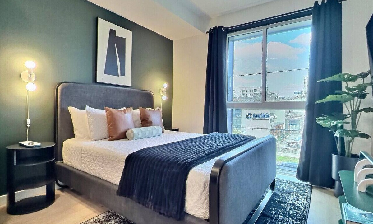 Five Points South Apartment | Work Trip Ready, Gym & High-Speed Wi-Fi, Near UAB