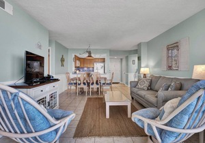 Oceanfront condo, community pool, beach access