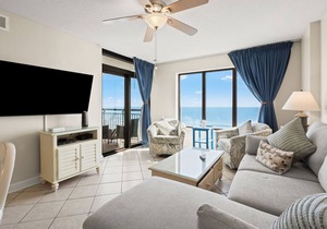 Steps from the ocean, spacious condo w/fitness center, indoor and outdoor pools, hot tub