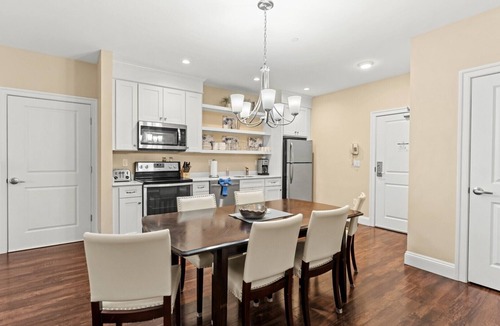 York Beach Condo | 1-Bedroom Coastal Retreat Near Nubble Lighthouse