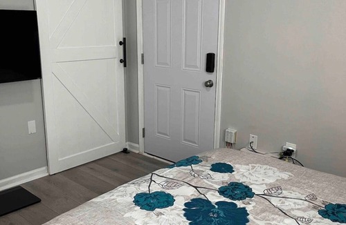 Charlotte Apartment | 1-bedroom unit just 3 minutes drive to Spectrum Center