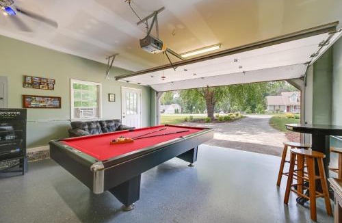 Browns Summit House | 11 Mi to Greensboro: Family Home w/Hot Tub