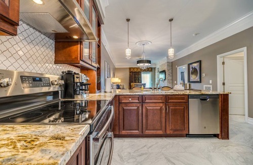 Williamsburg Apartment | 1BR Suite w/Fireplace near Colonial Williamsburg