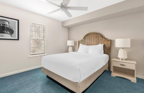 Sea Scape Hotel | 2 Airy 3BR Suites w/Laundry near Kitty Hawk Woods Coastal Reserve Trails