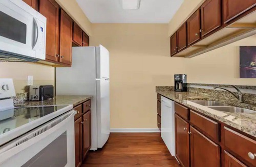 Berkeley Condo | 2 Bedroom Condo, Historic Powhatan, Hilton Resort!